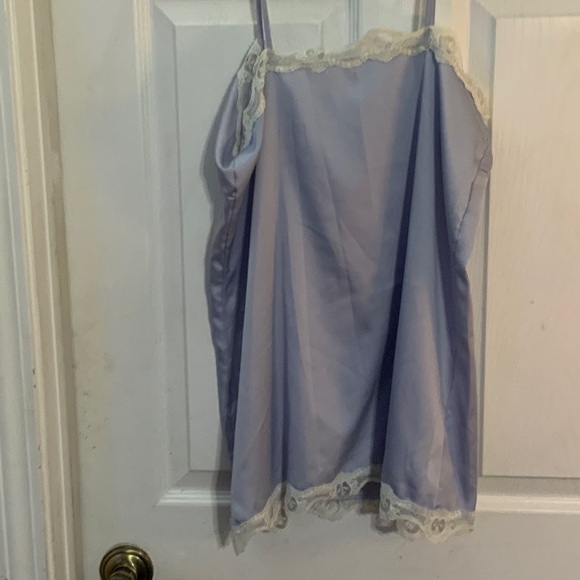 Lavender Lace Trim Robe - Picture 3 of 7